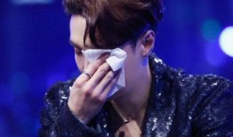 张艺兴爆料李现视频播放